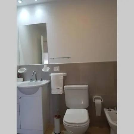 Departamento Puerto Madryn 5 Piso Centrico A 150 Mts Del Mar Con Cochera Exterior photo